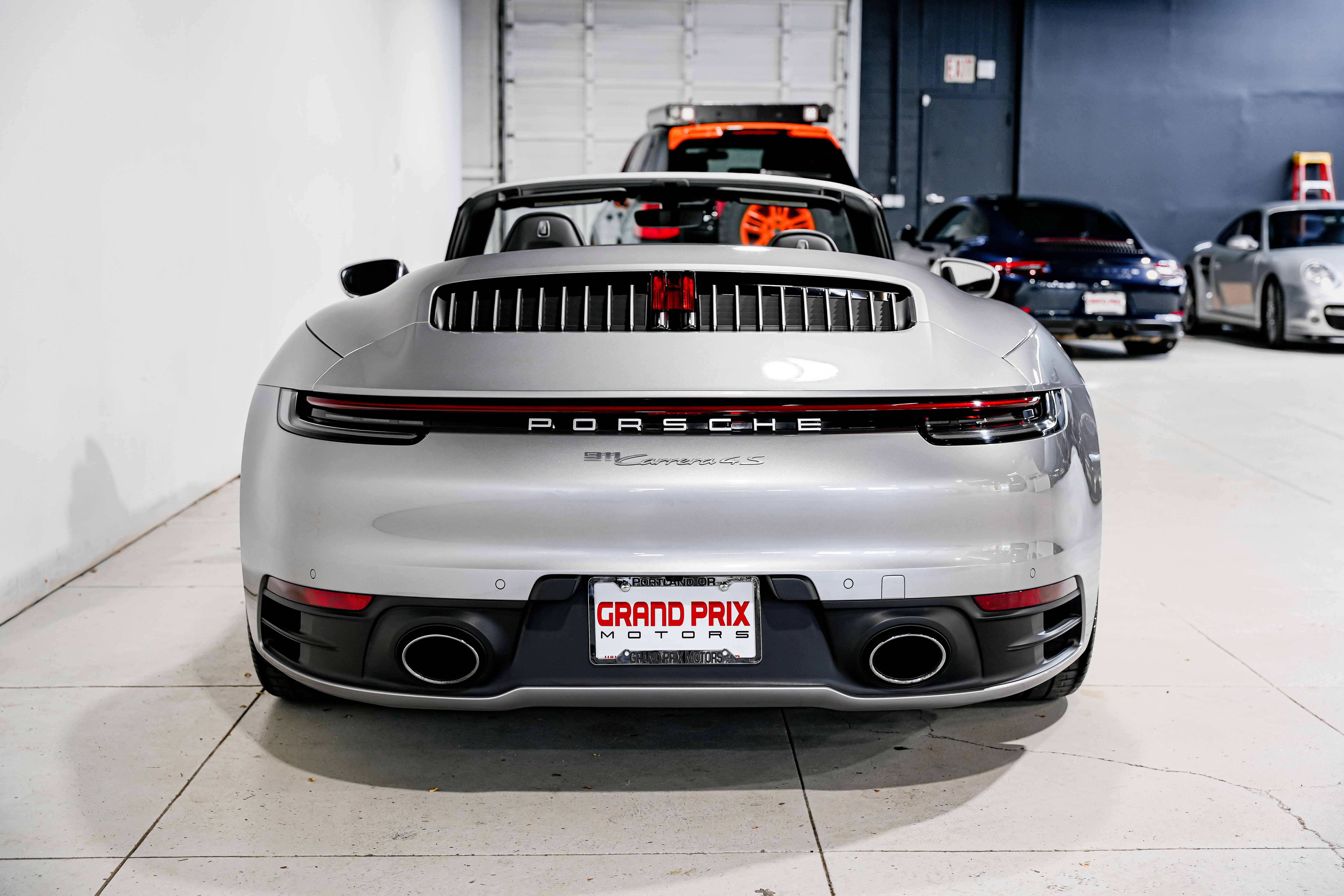 Used 2020 Porsche 911 Carrera 4S AWD/4WD image 4