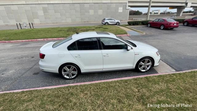 Used 2017 Volkswagen Jetta GLI image 13