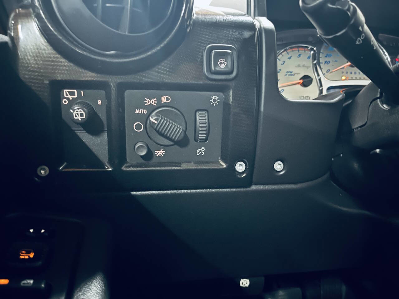 Used 2006 HUMMER H2 w/ Limited Edition H2 AWD/4WD image 33