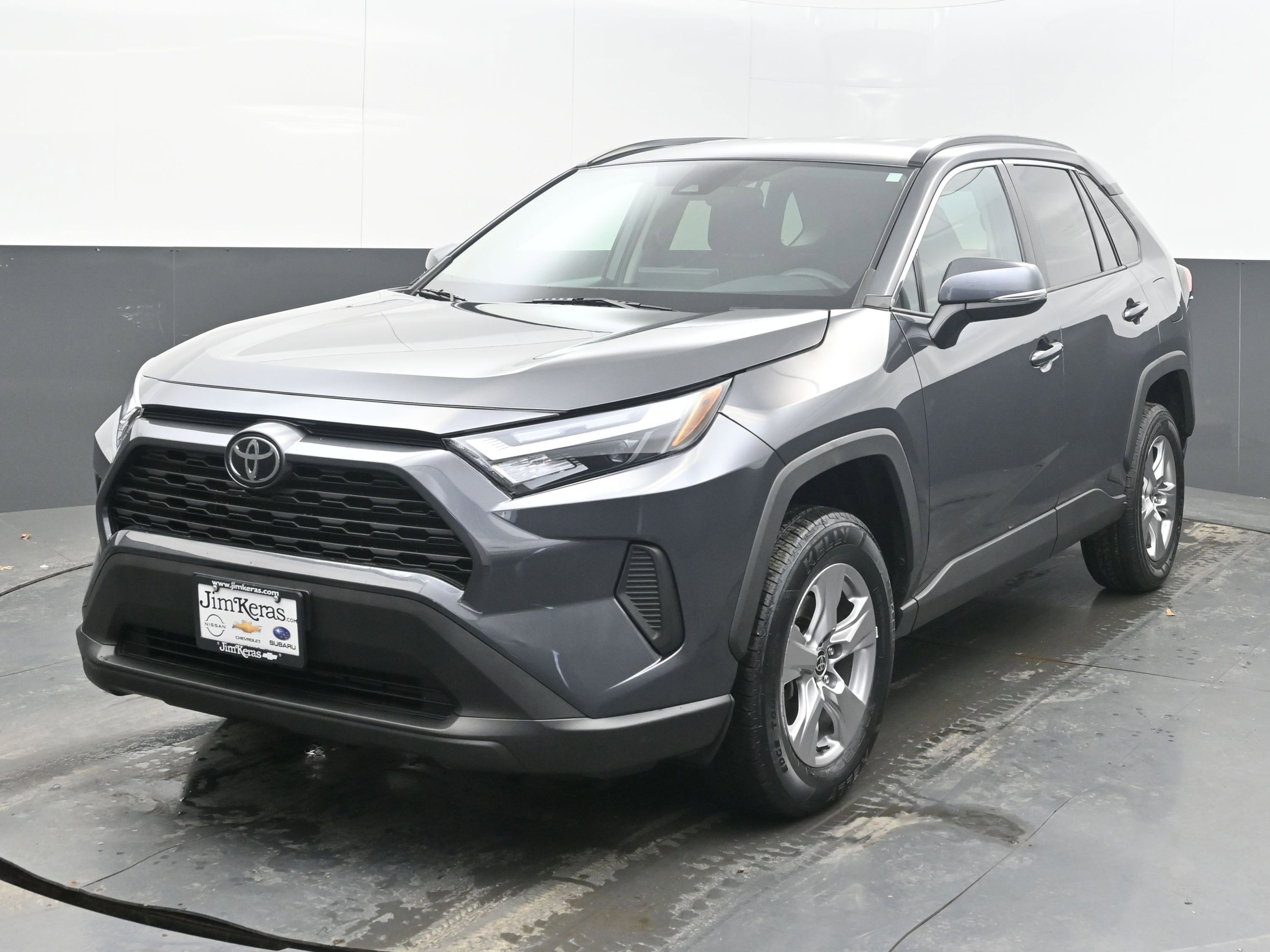 Used 2023 Toyota RAV4 XLE image 4