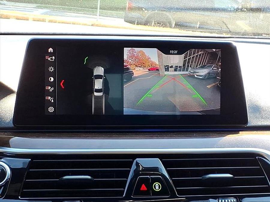 Used 2019 BMW 540i xDrive image 27