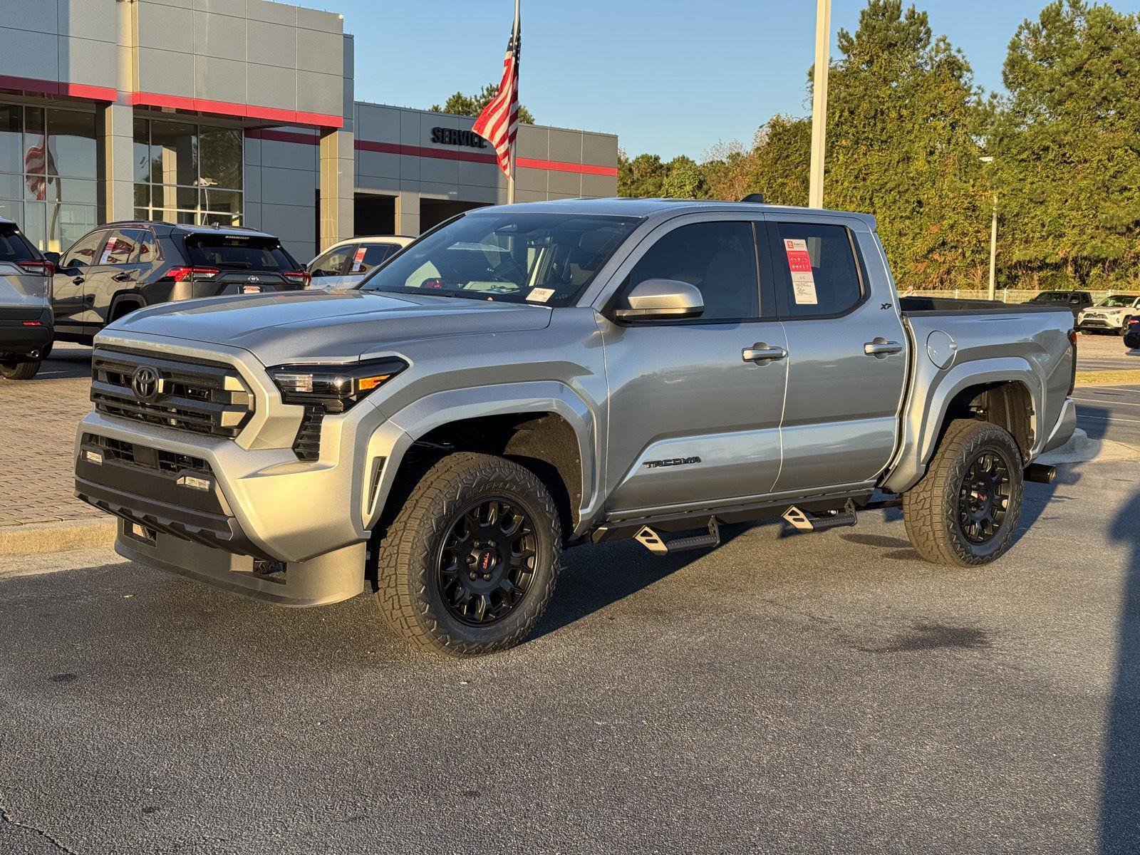 New 2025 Toyota Tacoma SR5