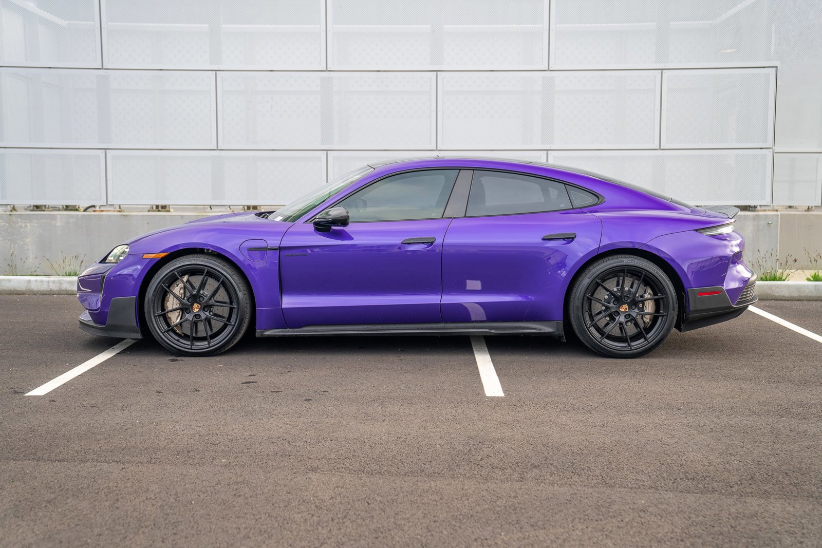 Used 2025 Porsche Taycan Turbo GT image 2