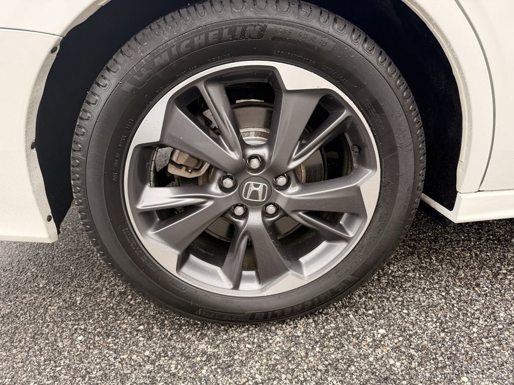 Used 2022 Honda Odyssey Elite image 11