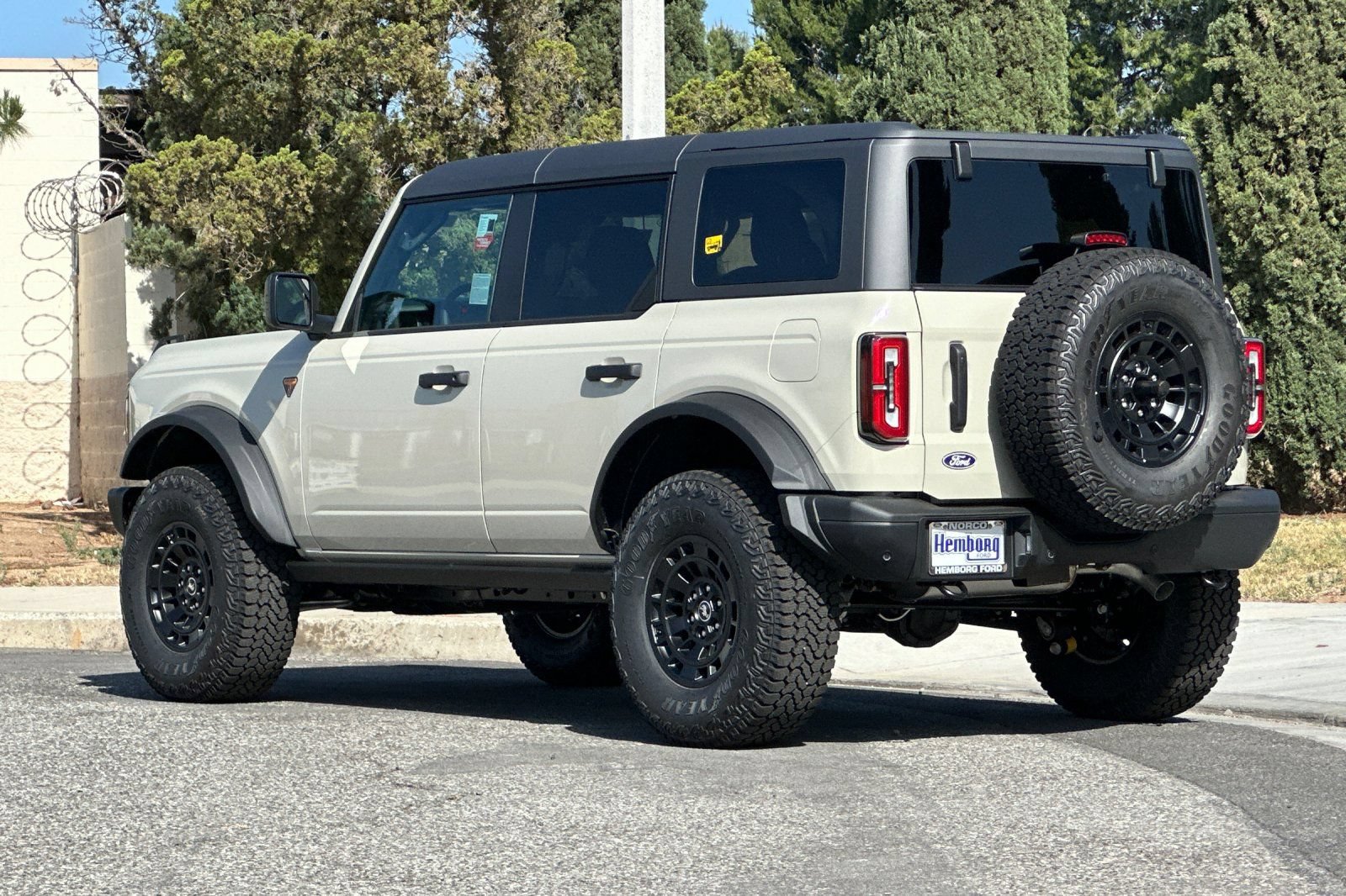 New 2026 Ford Bronco Badlands AWD/4WD image 6