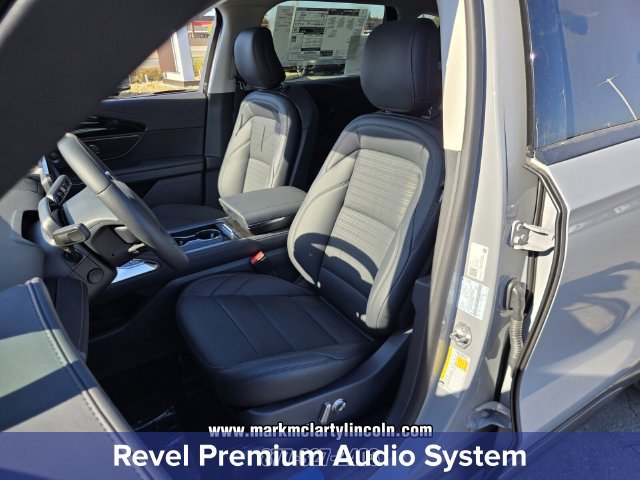 New 2026 Lincoln Nautilus Reserve w/ Jet Appearance Package AWD/4WD image 8