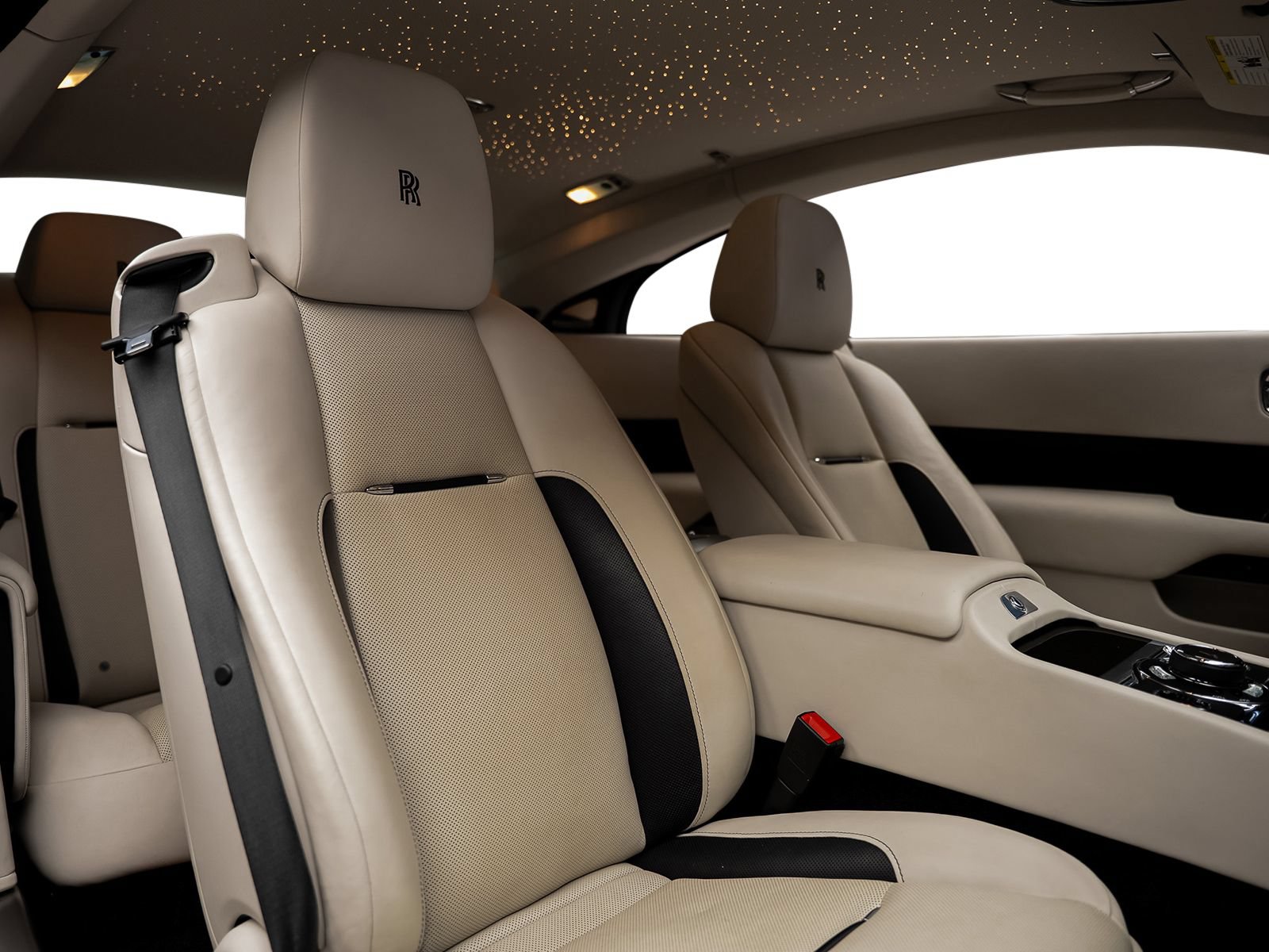 Used 2018 Rolls-Royce Wraith RWD image 34