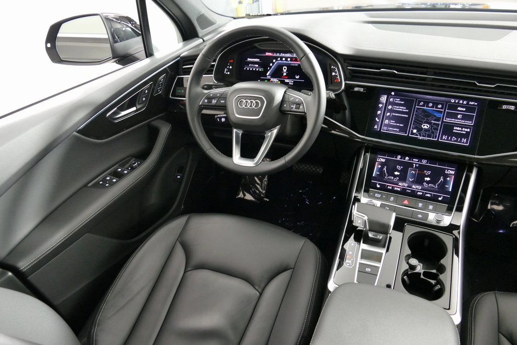 Used 2025 Audi Q7 3.0T Premium Plus image 23