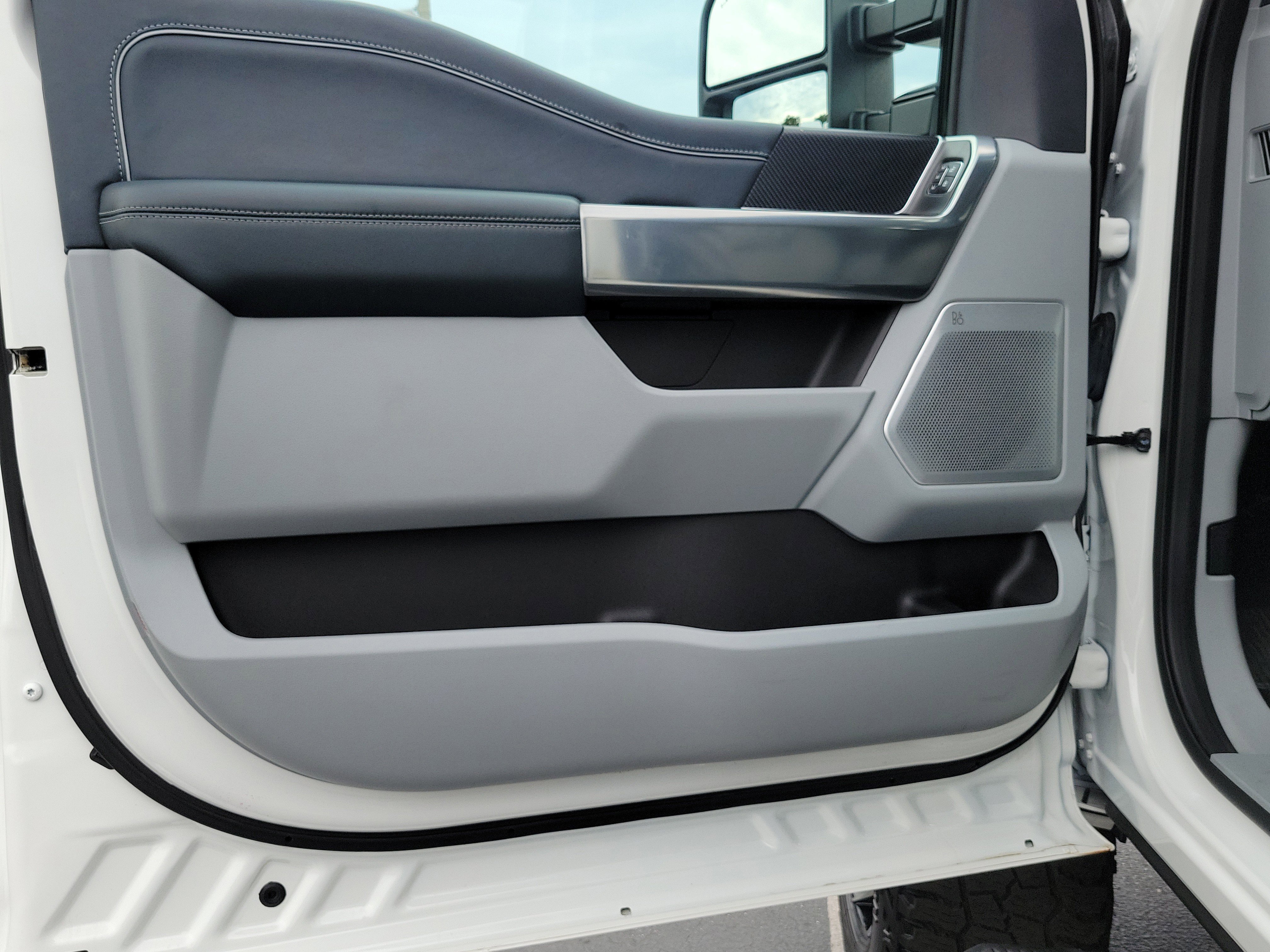 Used 2024 Ford F250 Limited AWD/4WD image 18