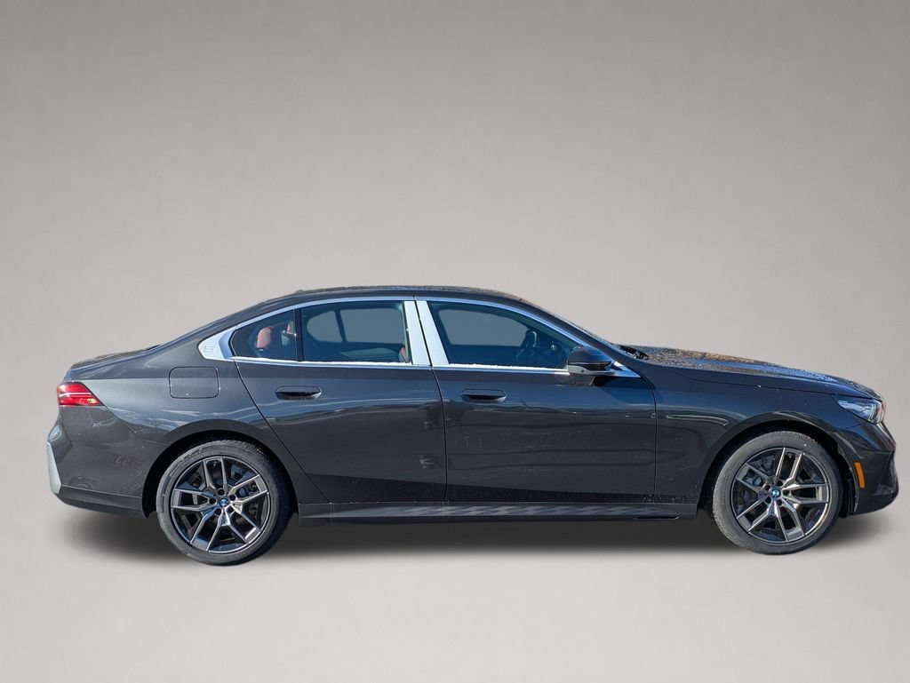 New 2026 BMW 530i xDrive w/ Premium Package AWD/4WD image 3