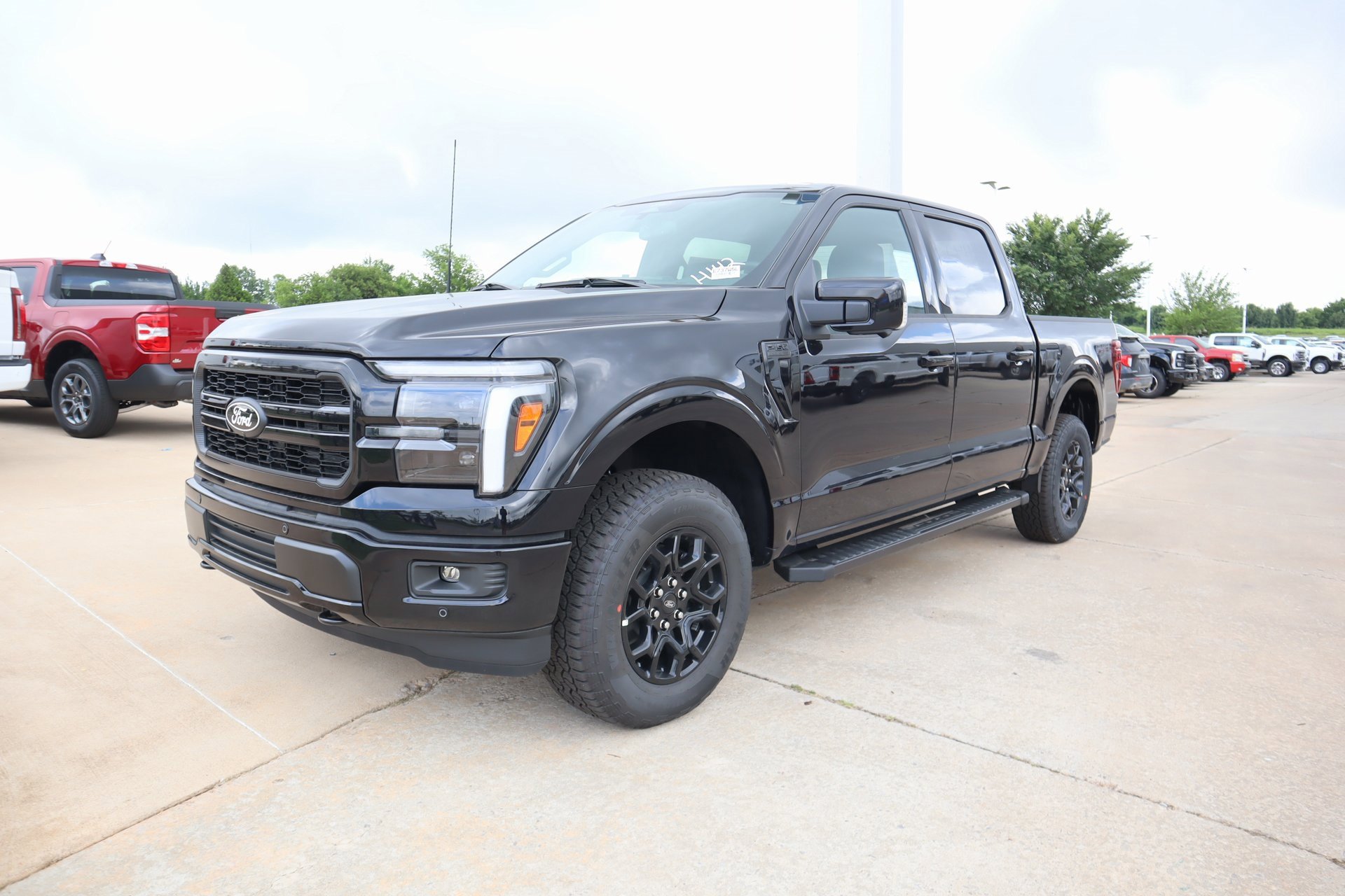 New 2025 Ford F150 Lariat w/ FX4 Off-Road Package image 12