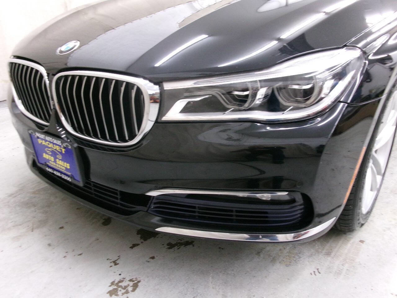 Used 2016 BMW 750i xDrive image 11
