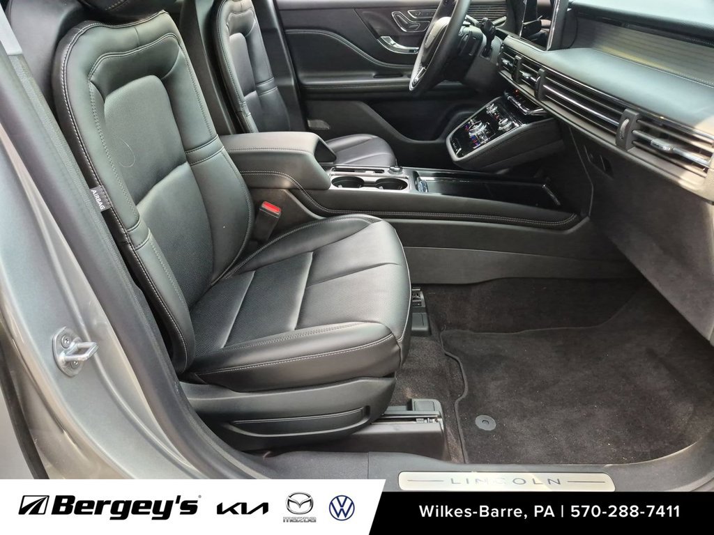 Used 2022 Lincoln Corsair AWD w/ Equipment Group 101A image 33