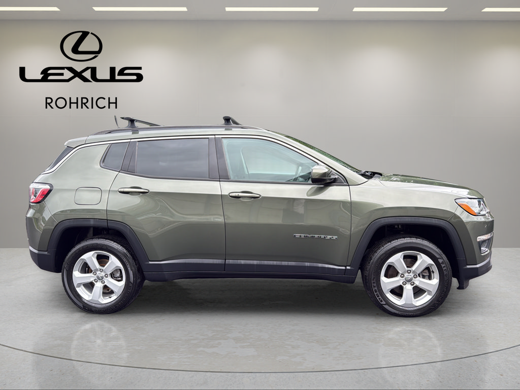 Used 2018 Jeep Compass Latitude w/ Popular Equipment Group AWD/4WD image 5