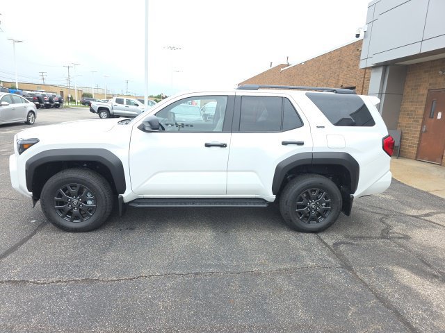 New 2026 Toyota 4Runner SR5 AWD/4WD image 4