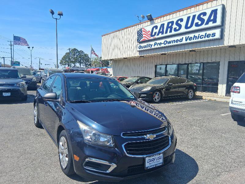 Used 2016 Chevrolet Cruze LS image 2