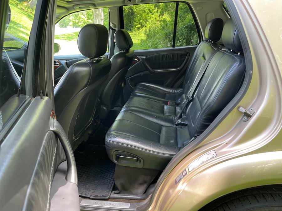 Used 2002 Mercedes-Benz ML 320 4MATIC image 33
