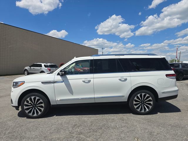 Used 2024 Lincoln Navigator L Reserve AWD/4WD image 8