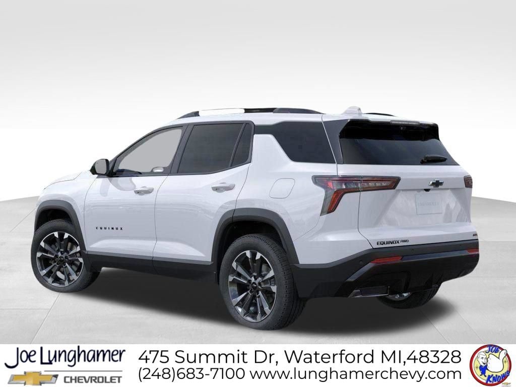 New 2026 Chevrolet Equinox RS w/ Convenience Package III AWD/4WD image 3