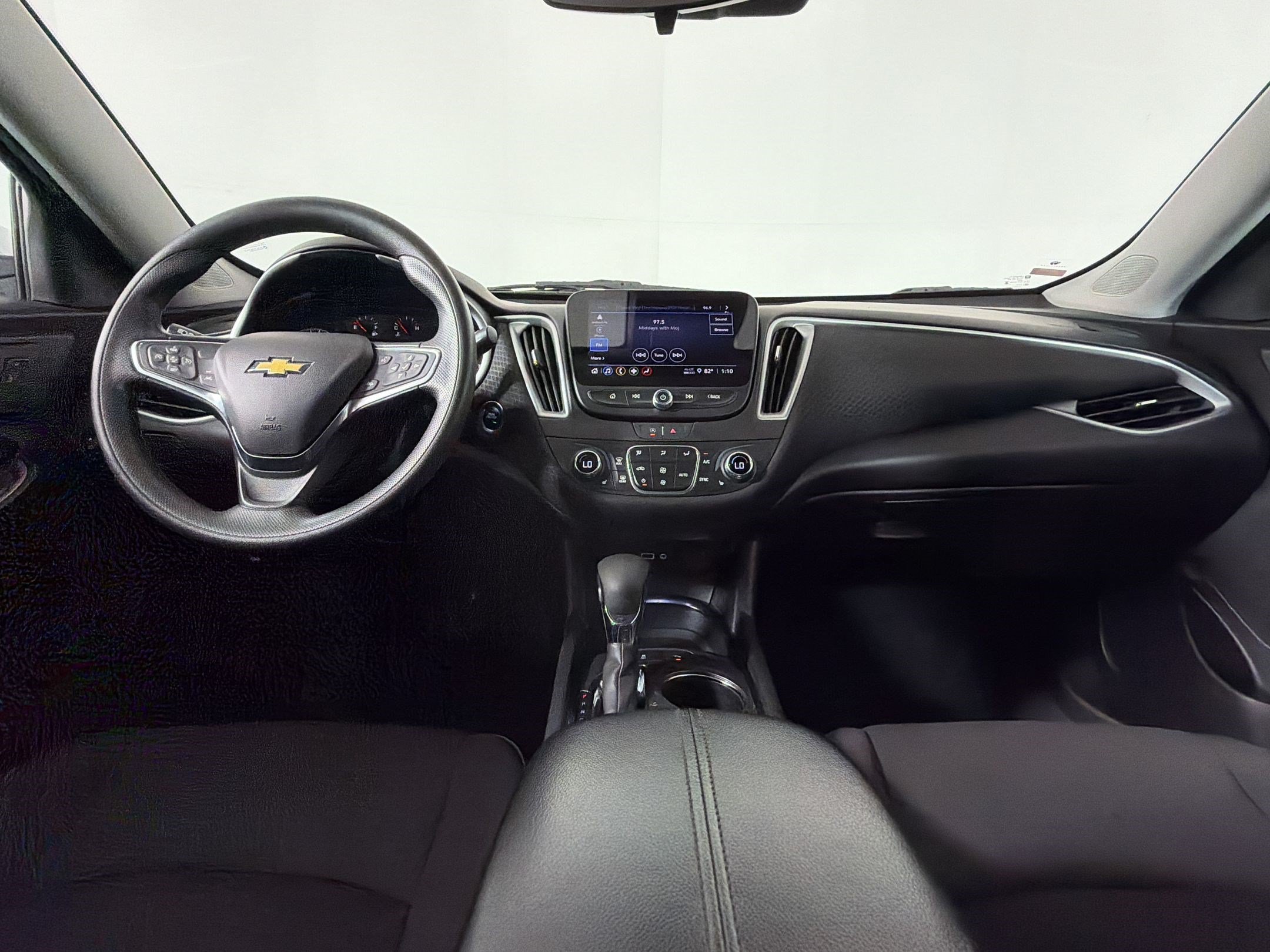Used 2024 Chevrolet Malibu LT FWD image 13