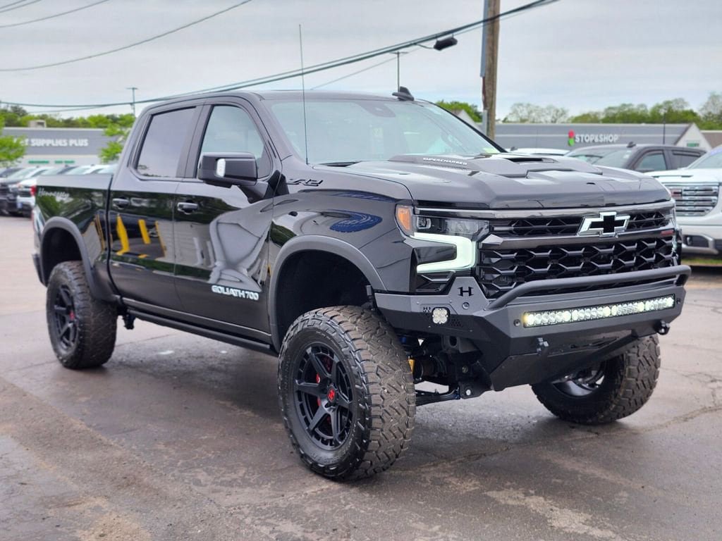 New 2026 Chevrolet Silverado 1500 ZR2 w/ Dark Appearance Package AWD/4WD image 7
