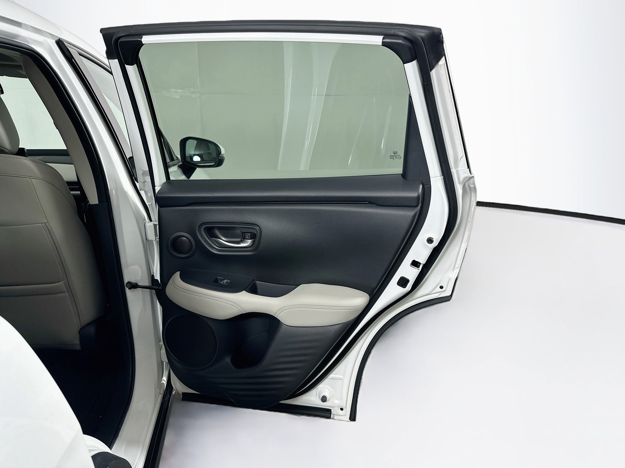 Used 2024 Honda HR-V EX-L image 29