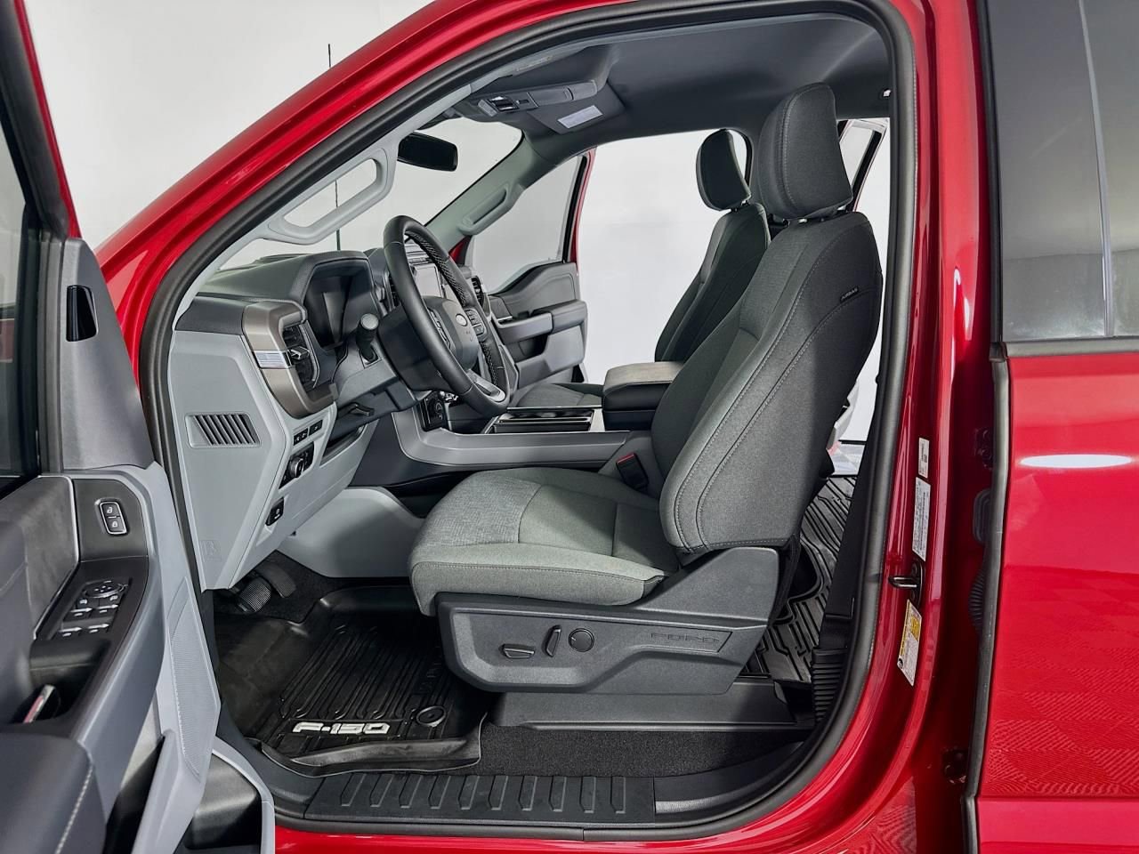 Used 2024 Ford F150 XLT w/ Equipment Group 302A MID image 24