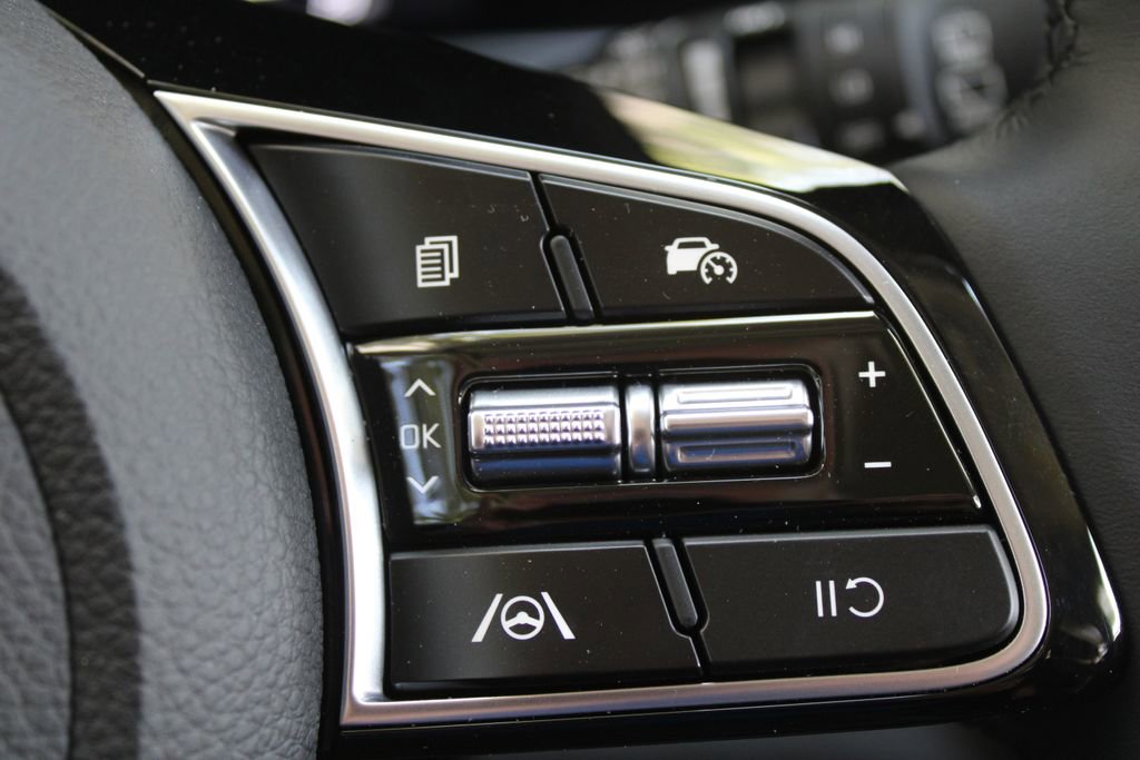 New 2026 Kia Seltos EX image 28