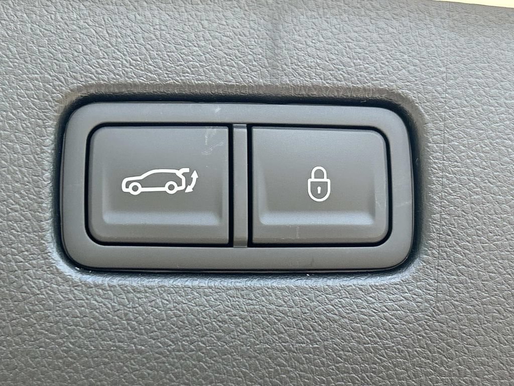 New 2026 Genesis GV70 3.5T Sport Prestige AWD/4WD image 13