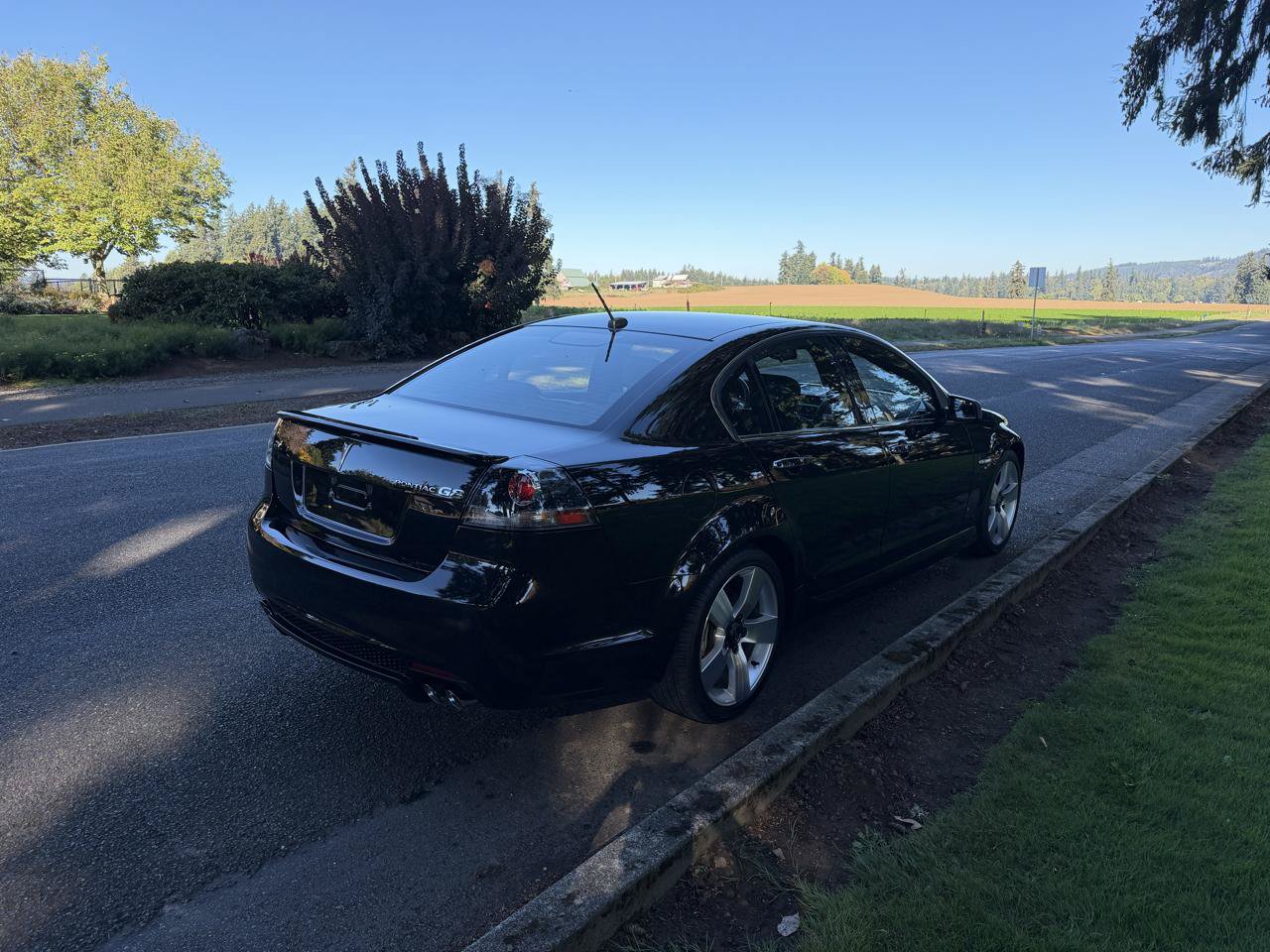 Used 2009 Pontiac G8 GT w/ Premium Package RWD image 5