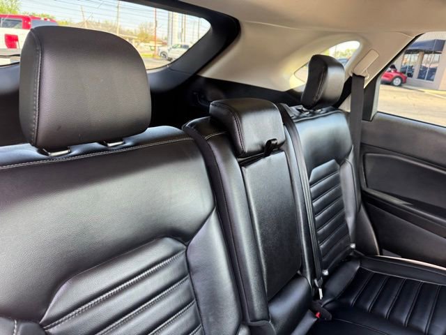 Used 2024 Ford Edge SEL w/ Convenience Package image 38