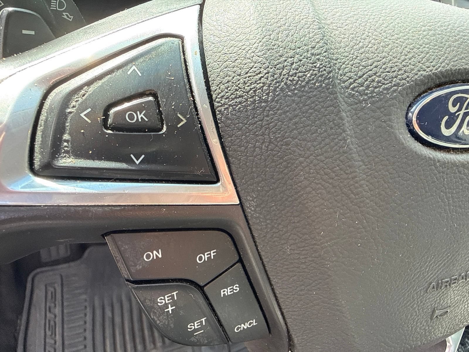 Used 2015 Ford Fusion SE w/ Equipment Group 202A FWD image 20