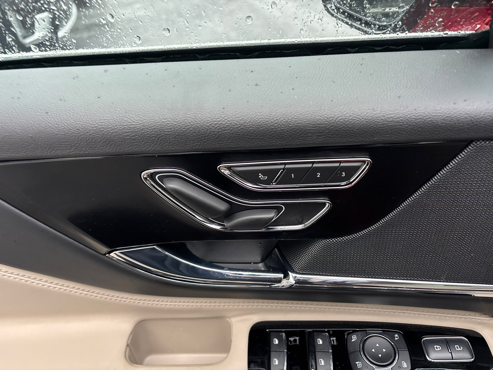 New 2026 Lincoln Corsair Grand Touring image 12