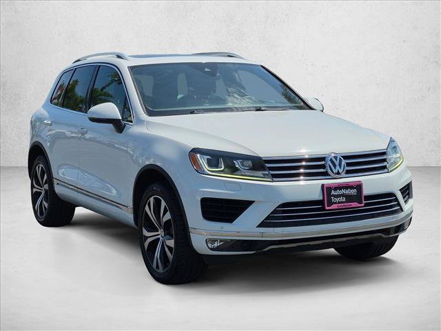 Used 2017 Volkswagen Touareg Wolfsburg Edition AWD/4WD image 3