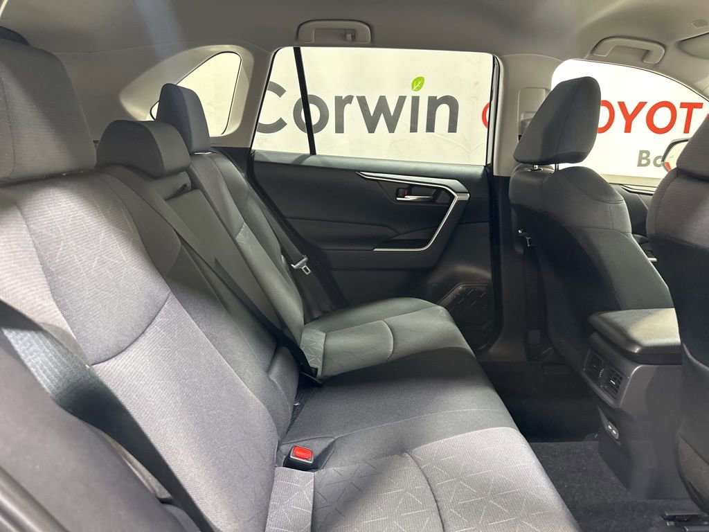 Used 2025 Toyota RAV4 XLE image 13