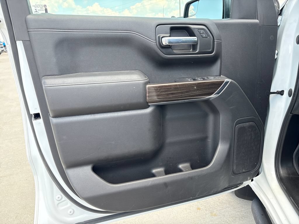 Used 2021 Chevrolet Silverado 1500 LT AWD/4WD image 14