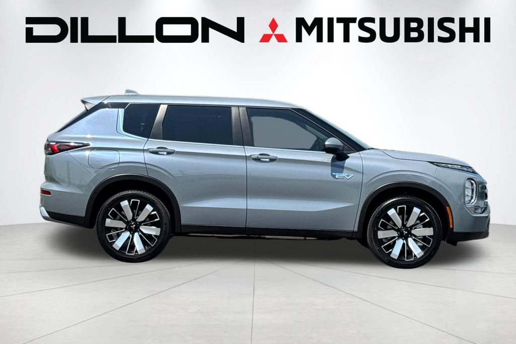 New 2026 Mitsubishi Outlander SE AWD/4WD image 3