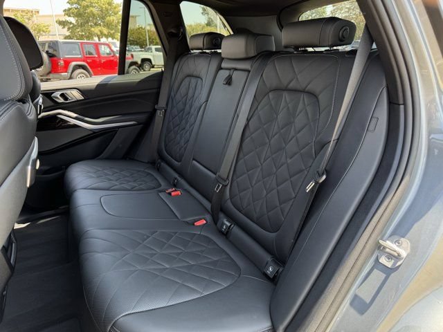 Used 2026 BMW X5 sDrive40i RWD image 30