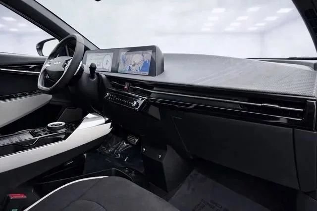 Used 2023 Kia EV6 GT-Line w/ GT-Line Suede Seat Package AWD/4WD image 25
