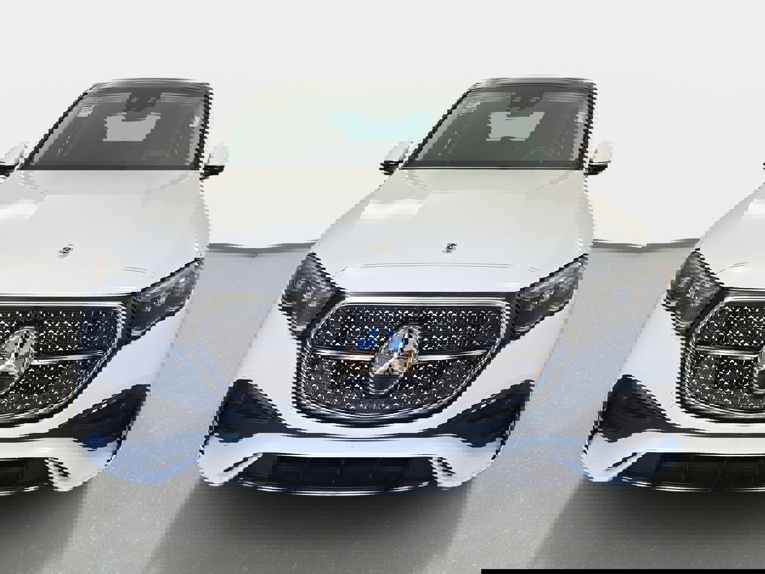 Used 2025 Mercedes-Benz E 350 Sedan image 2