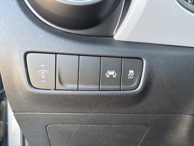 Used 2019 Hyundai Kona SE image 28