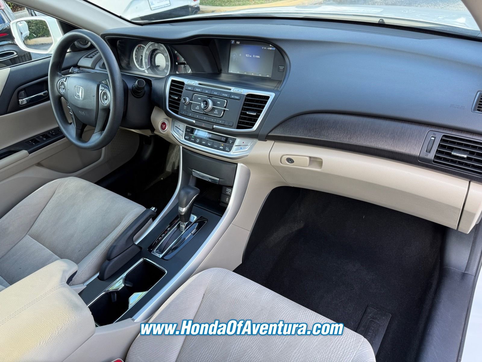 Used 2015 Honda Accord EX image 9