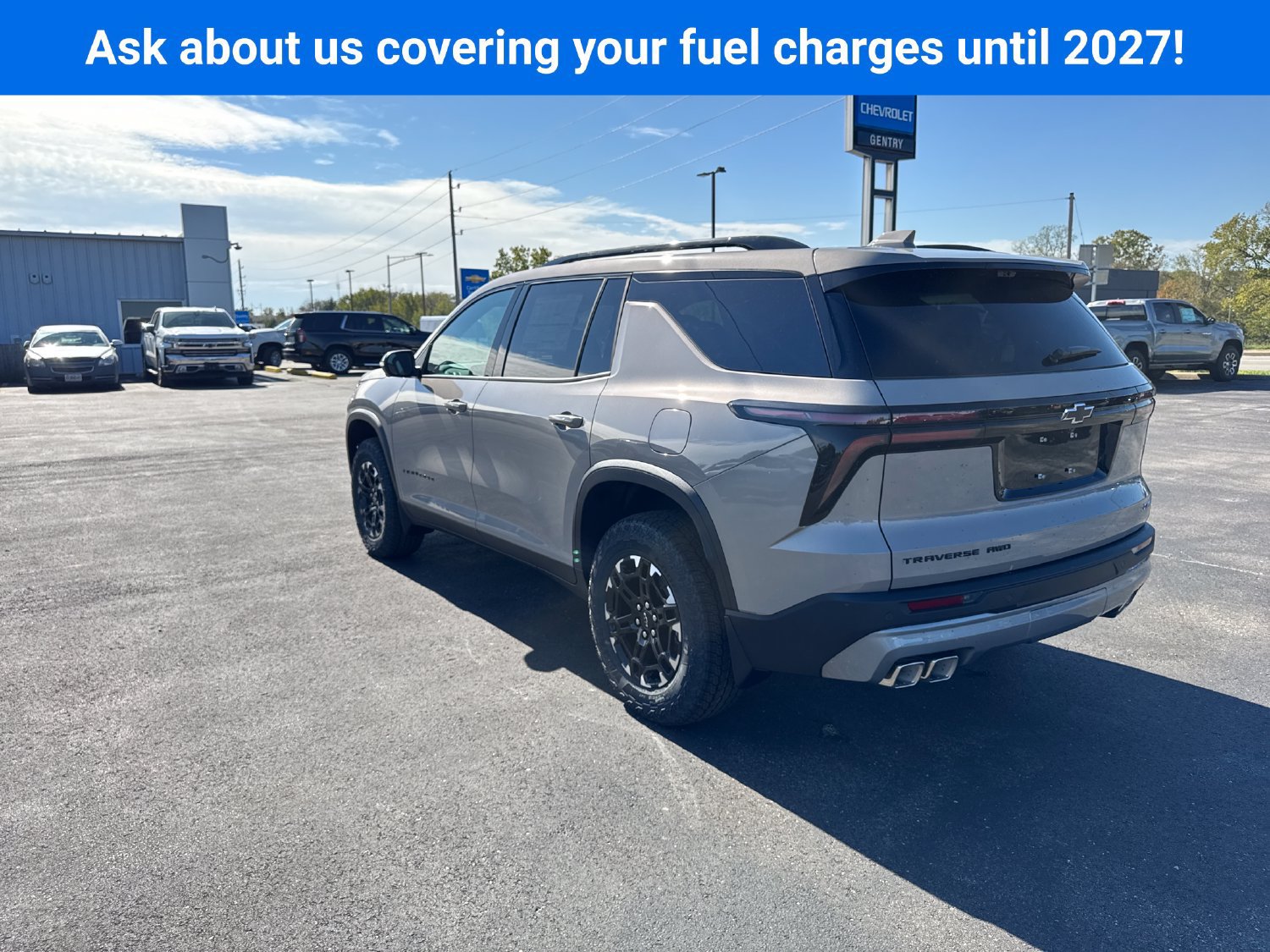 New 2027 Chevrolet Traverse Z71 w/ Driver Confidence Package AWD/4WD image 3