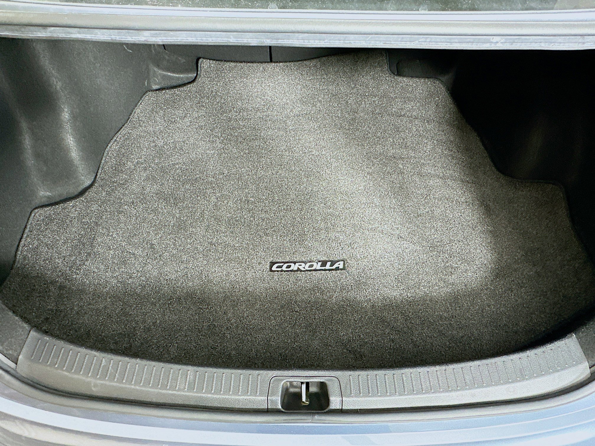 Used 2020 Toyota Corolla LE w/ LE Convenience Package image 26