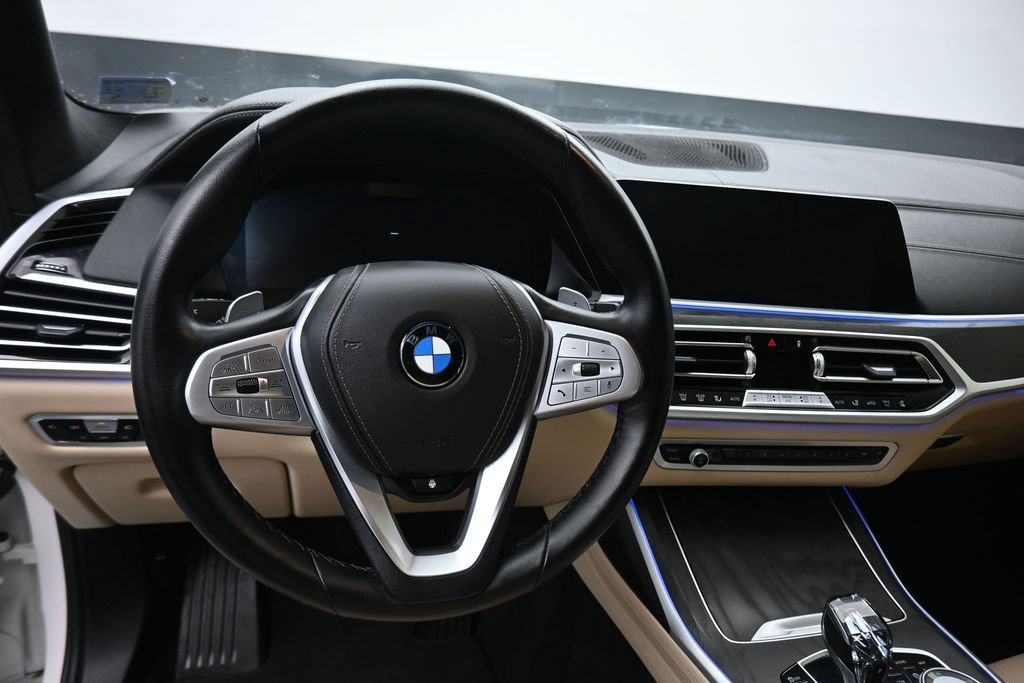 Used 2022 BMW X7 xDrive40i w/ Executive Package AWD/4WD image 14