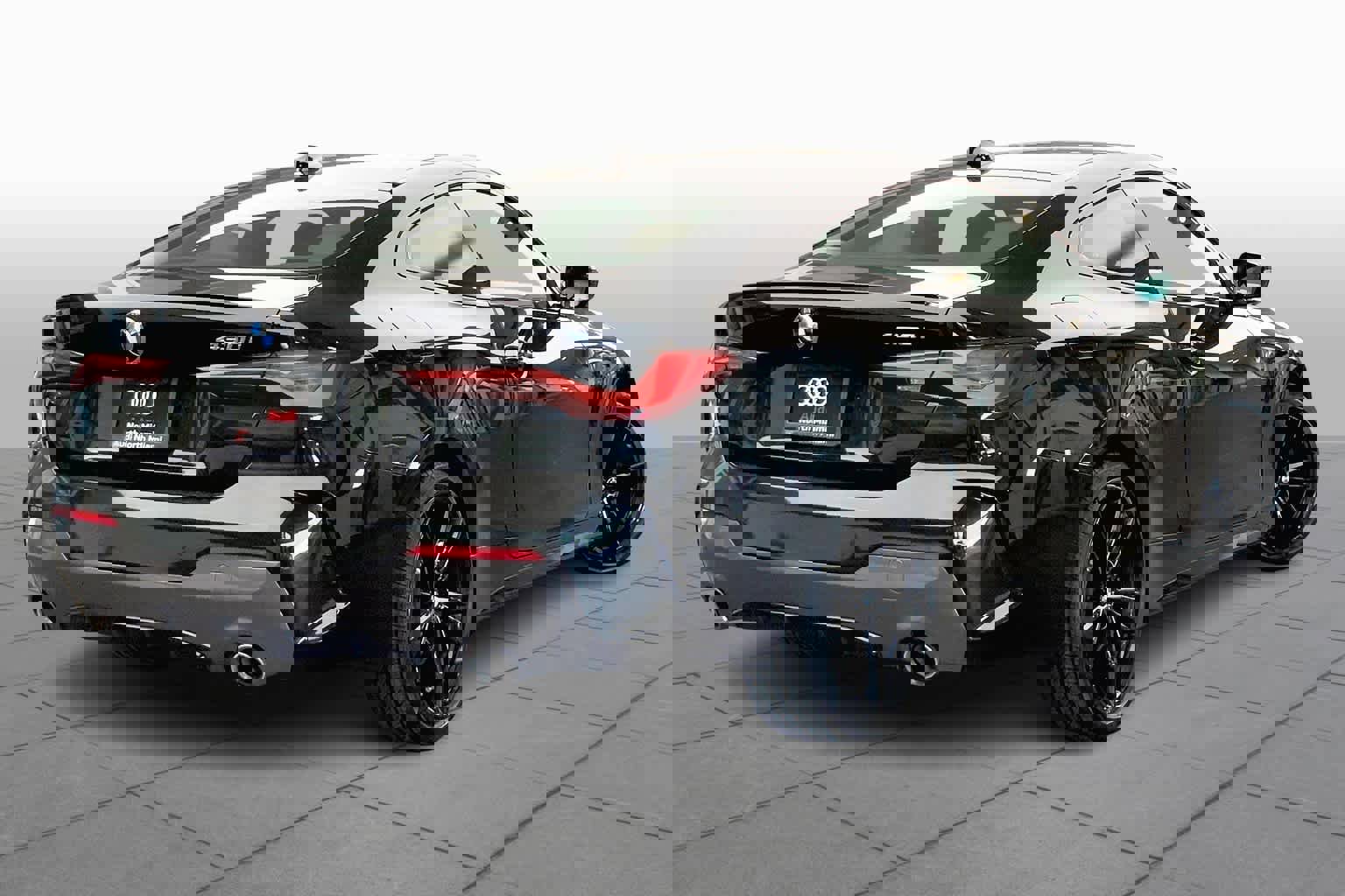 Used 2022 BMW 430i Coupe w/ M Sport Package image 11