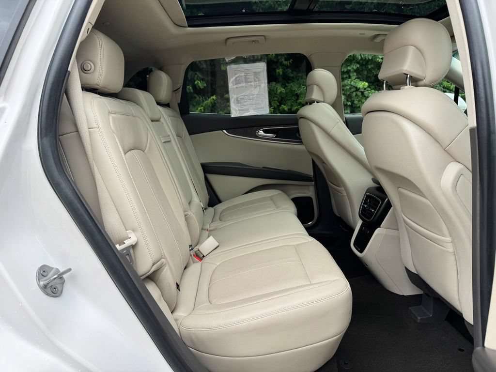 Used 2019 Lincoln Nautilus Reserve AWD/4WD image 14