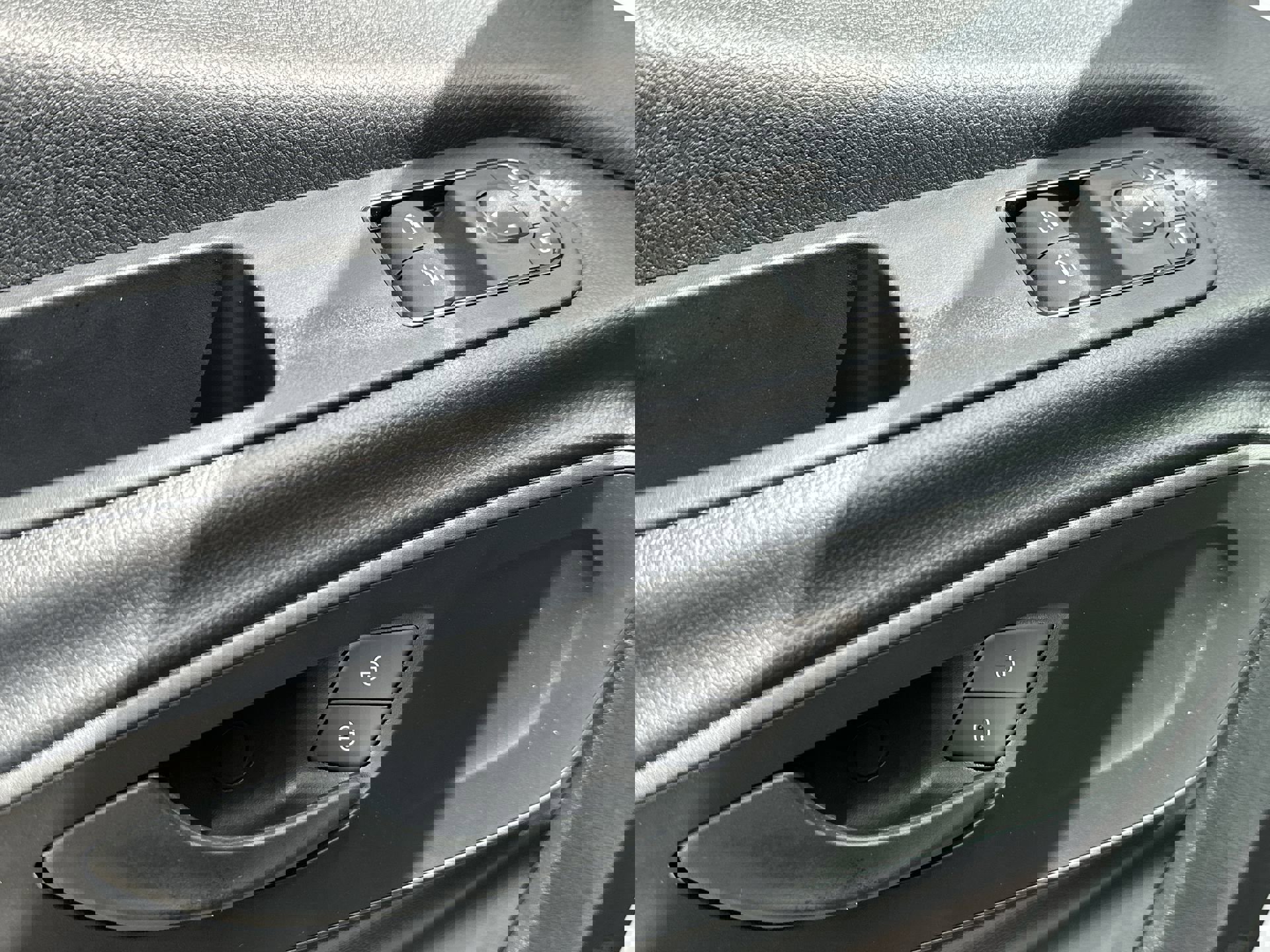 Used 2023 Mercedes-Benz Sprinter 3500 image 17