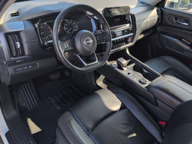 Certified 2024 Nissan Pathfinder SL AWD/4WD image 14