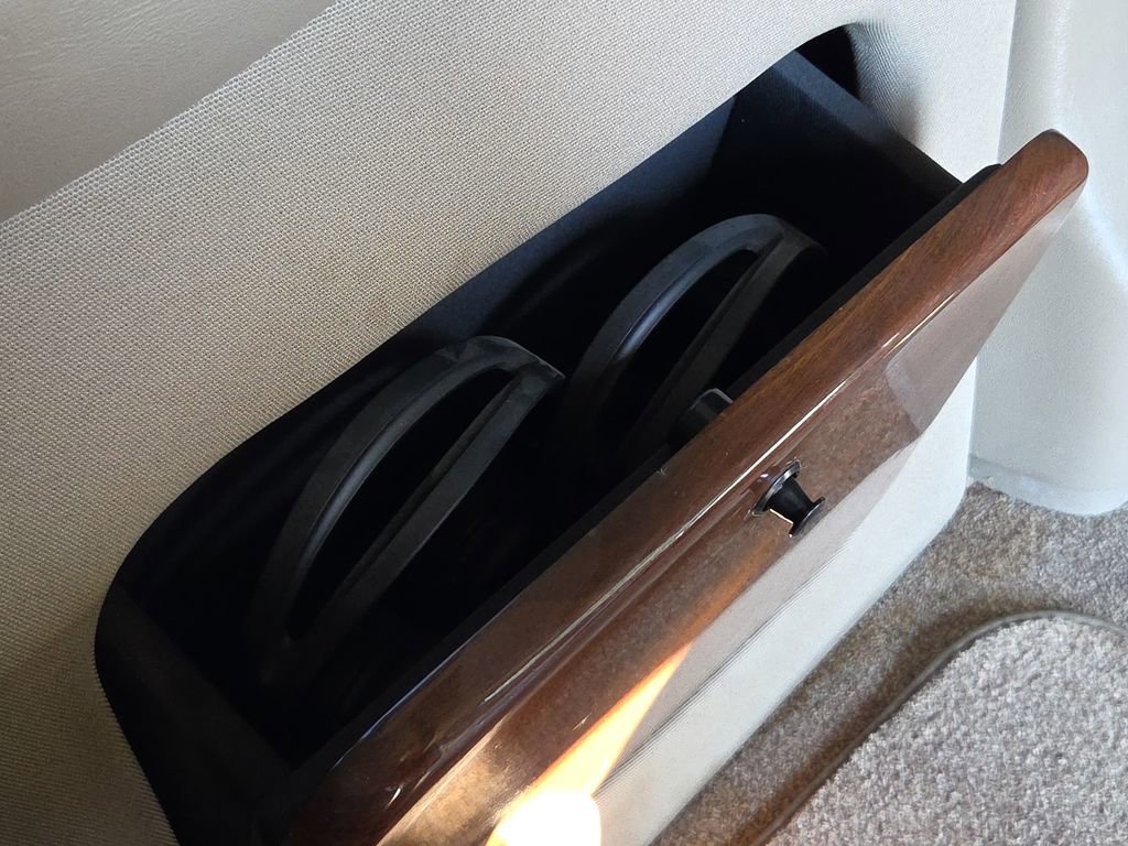 Used 2015 Chevrolet Express 2500 image 27